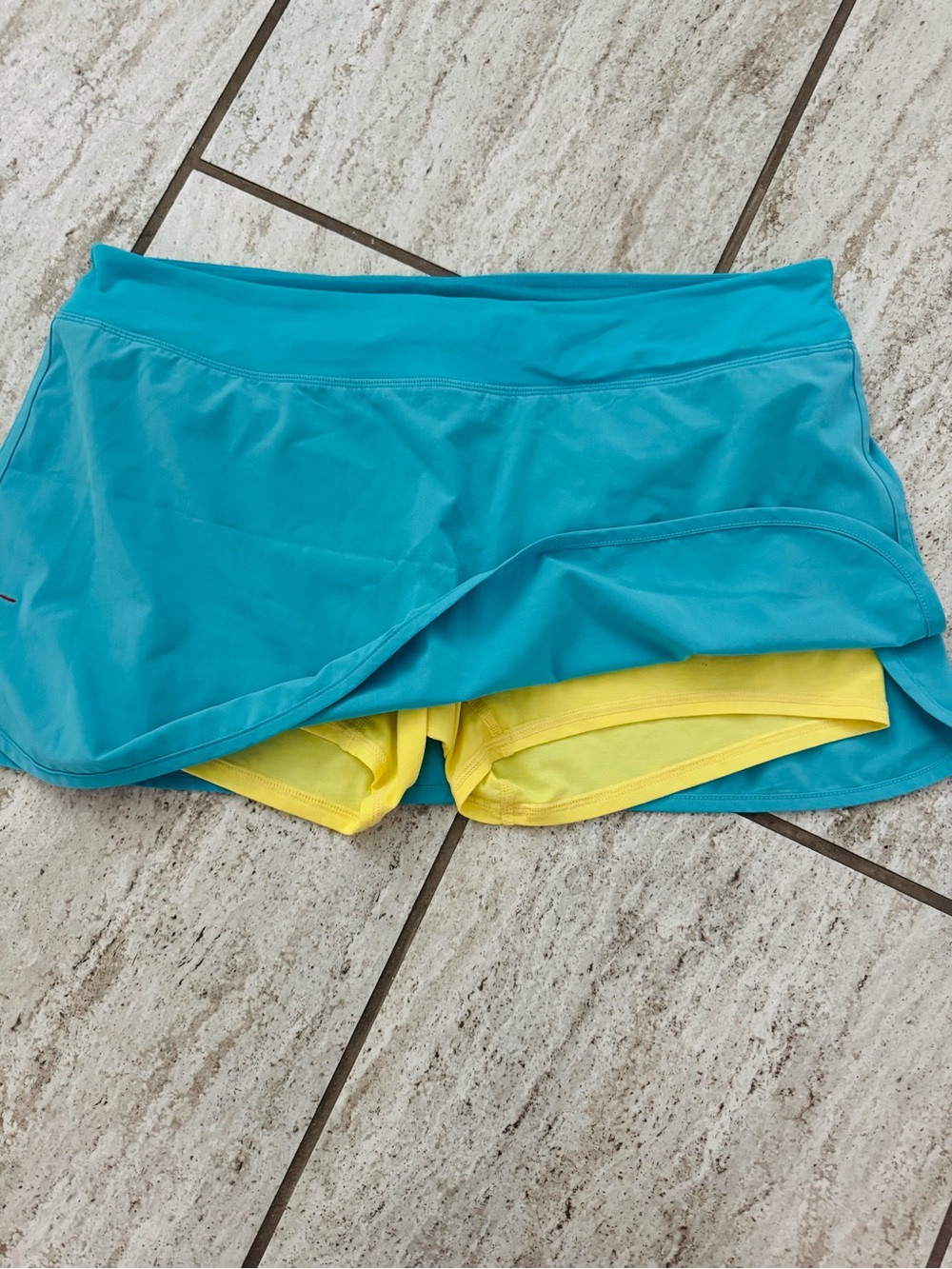 Vintage and rare Lululemon skirt— Turquoise with Yellow Liner, Low-rise